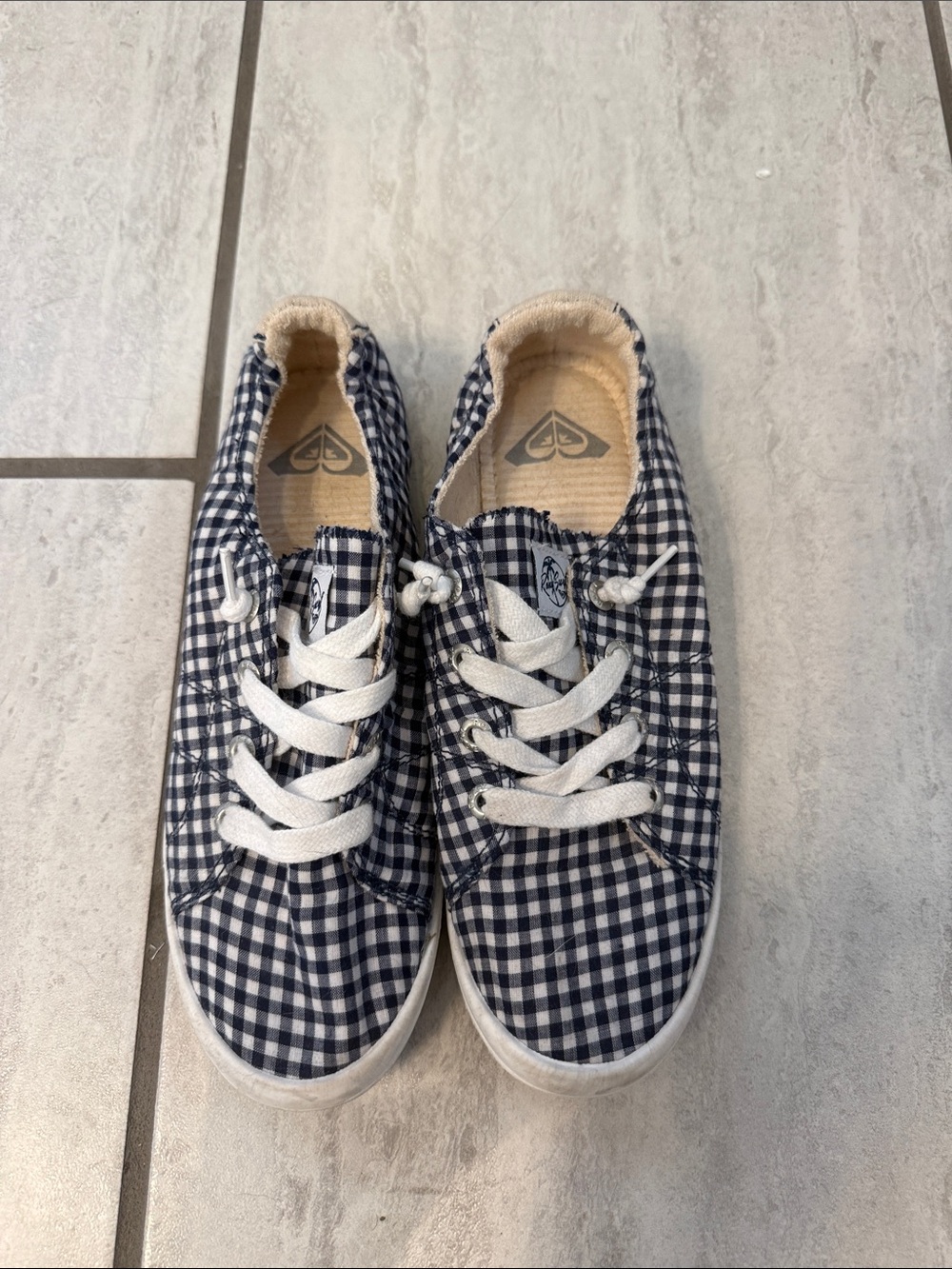 Women’s Roxy Shoes - Picture 2 of 2